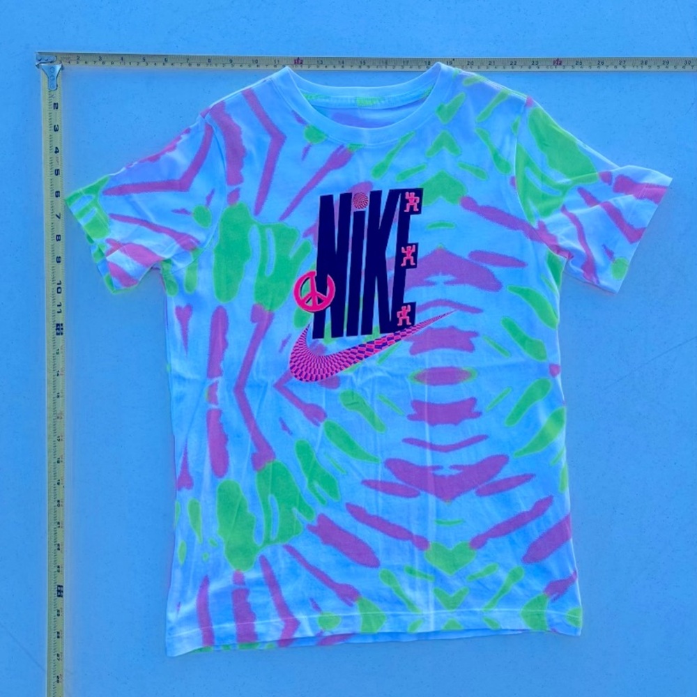 Youth X-Large Nike Shirt